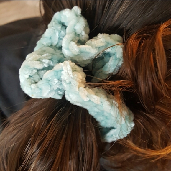 Crochet Super soft Scrunchies - Picture 6 of 15